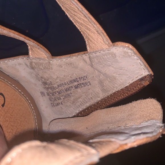 Sofft tan Sandals - Picture 6 of 6